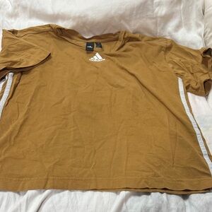 adidas Brown T-Shirt with White Accents